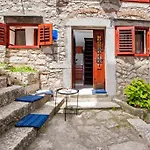 Διαμέρισμα Rose Old Town *
